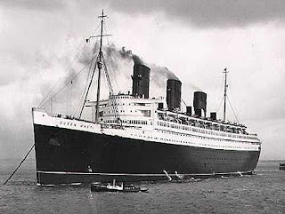 Fotografía del barco Queen Mary del exterior