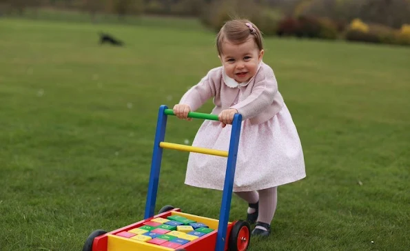 Princess Charlotte will celebrate her first birthday. On the occassion of that birthday, her mother Kate Middleton published new photos Princess Charlotte wore dress livly shoes