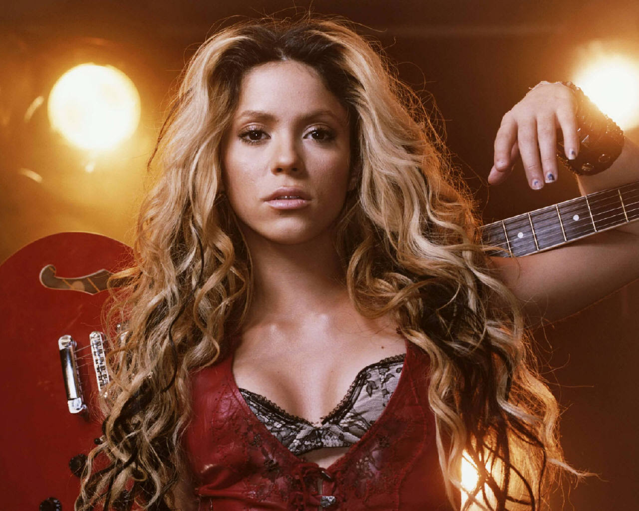 Shakira ~ free wallpaper music