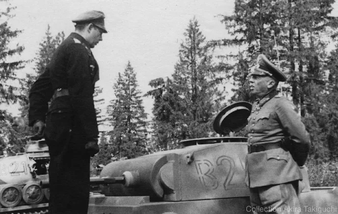 GFM Georg von Küchler with 12. Panzer-Division Officer