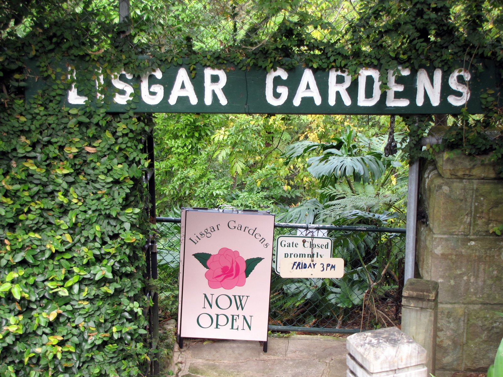 Flora Friday in Oz Lisgar Gardens Hornsby NSW 1st May 2012