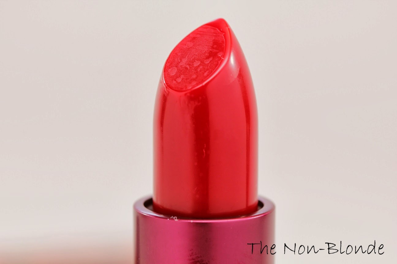 The Non-Blonde: Chanel Precision Eyelash Curler