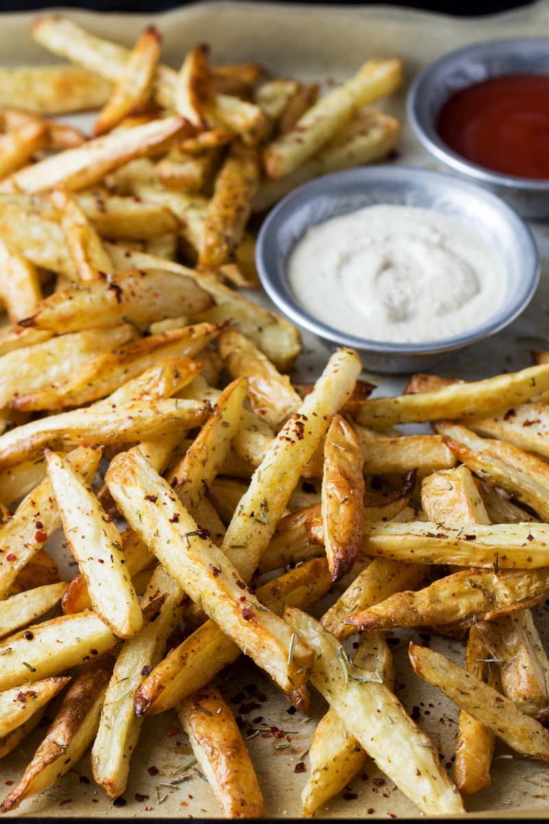 ROSEMARY FRIES WITH ROASTED GARLIC DIP RECIPE FOR YOU
