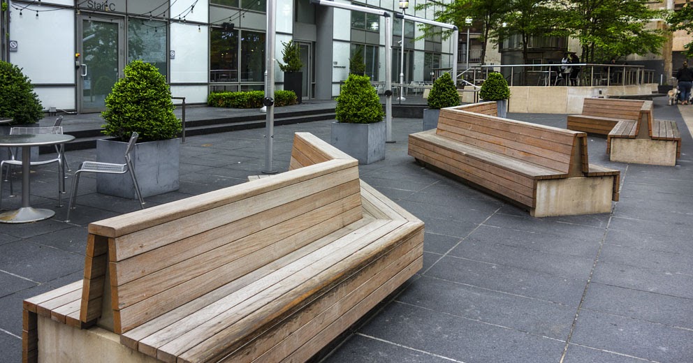 Espacios Plurales Bancos urbanos para sentarse