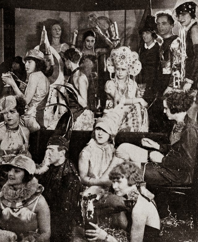 Stunning Vintage Photos That Capture Everyday Life in Berlin During the 1920s - Rare Historical Photos