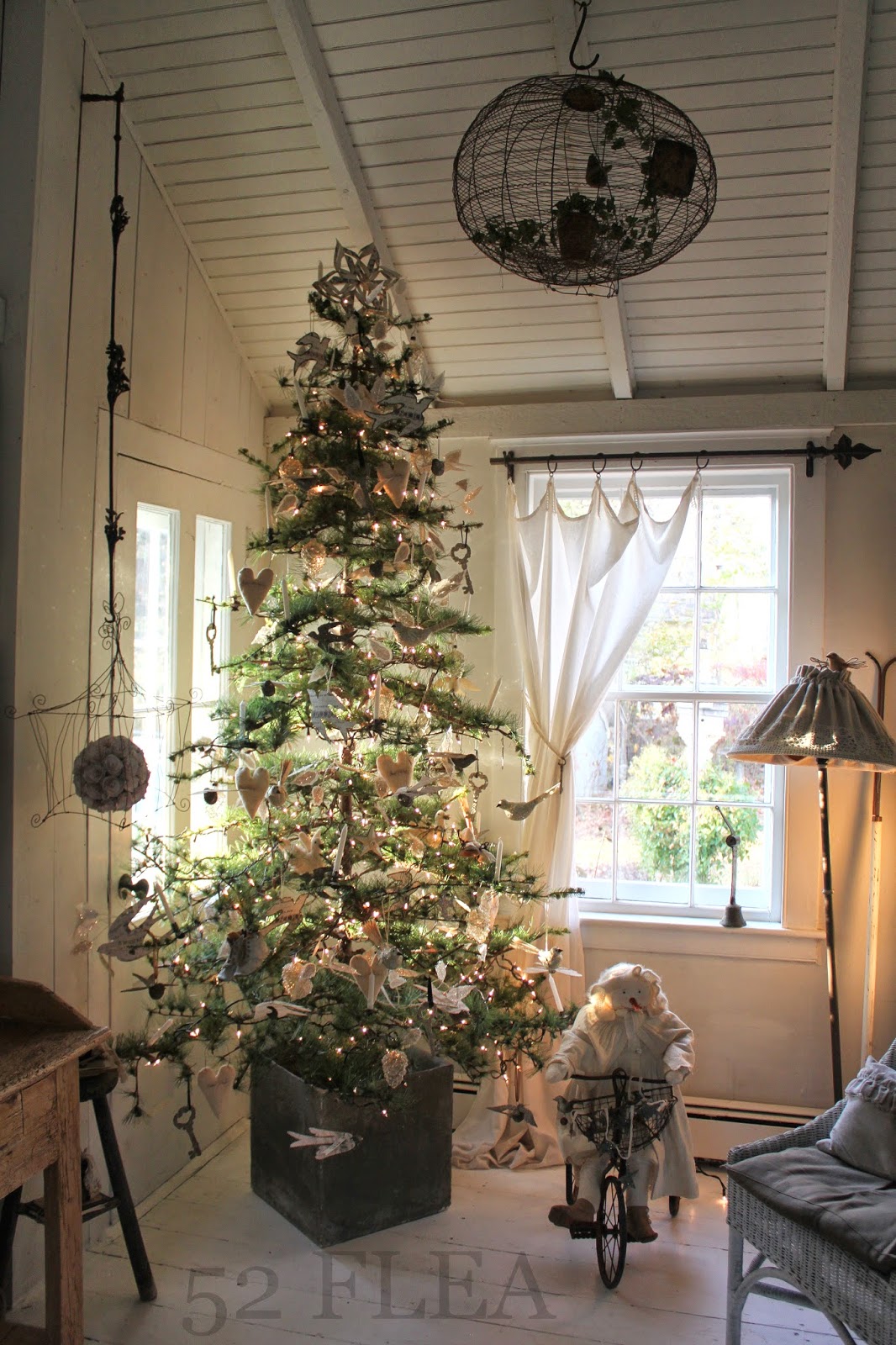 52 FLEA: Paula's Christmas Cottage 2014
