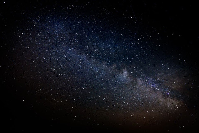 cosmos-1853491_960_720-compressed