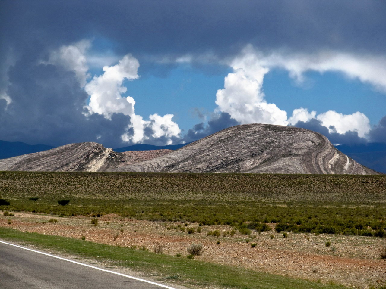 Cordón montañoso Ocho Hermanos, entre Yavi y la Quiaca (Argentina)