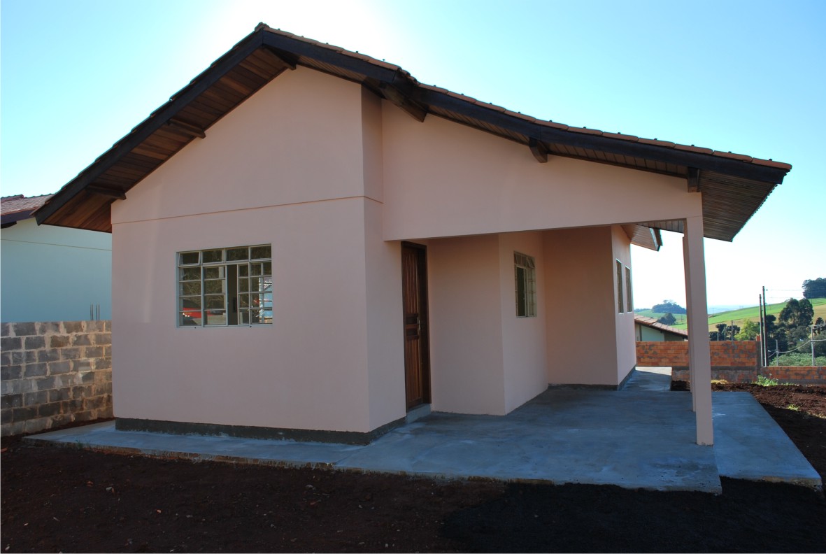 Ponto Crítico Cohapar entrega 46 casas da Vila Militar de Pato Branco Ponto Crítico Cohapar entrega 46 casas da Vila Militar de Pato Branco