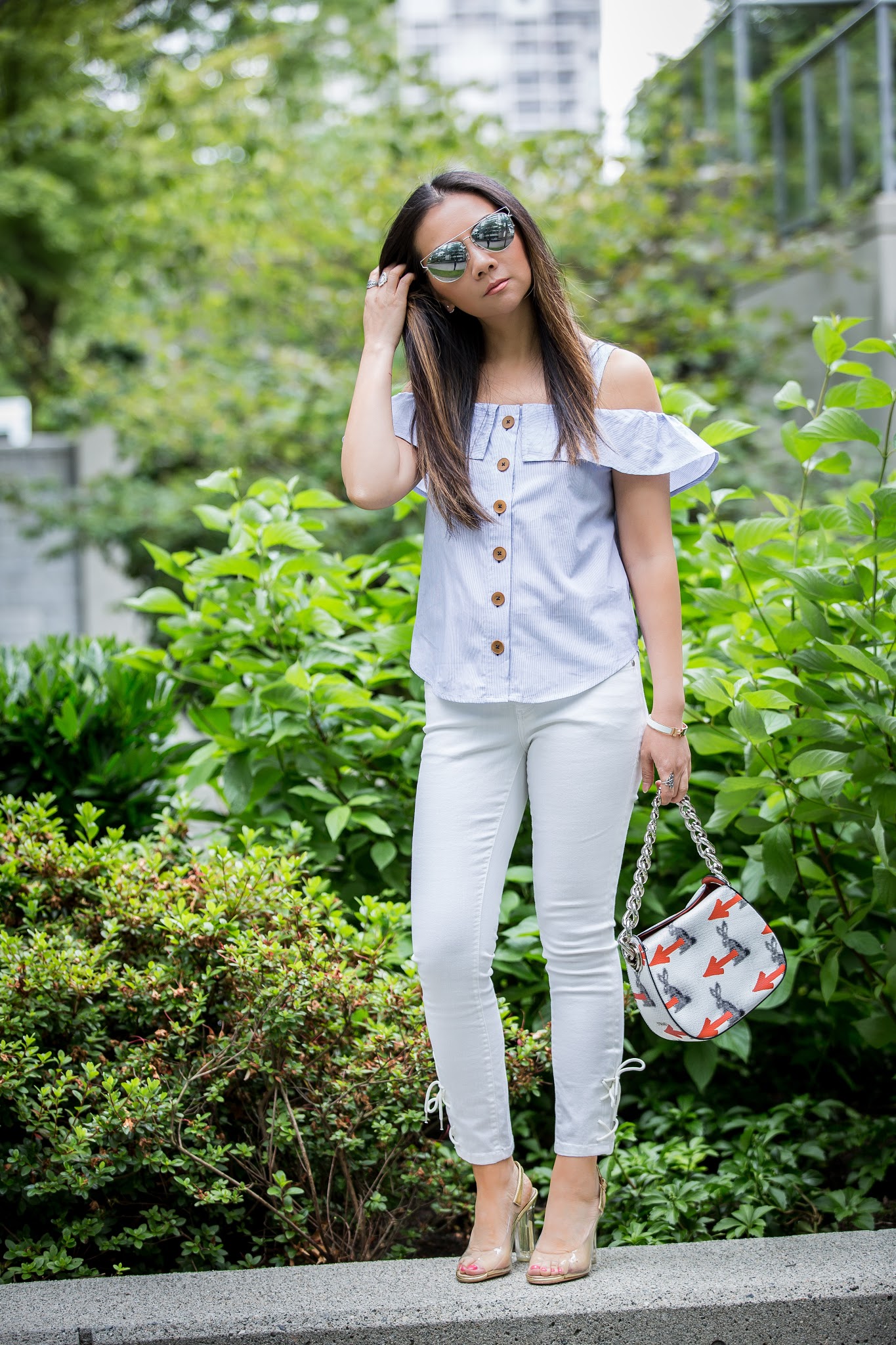 Valentina and Aveline: How To Wear White Jeans In Summer