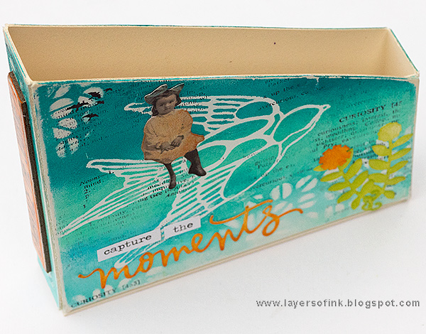 Layers of ink - Mini Magazine Holder Tutorial by Anna-Karin Evaldsson with Eileen Hull Sizzix Book Club dies