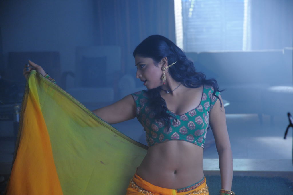 Tamilcinestuff Actress Hari Priya New Hot Photoshot Girls Are One