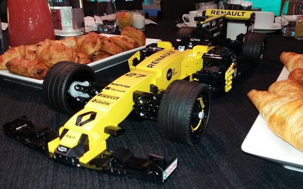 Lego Renault Sport F1