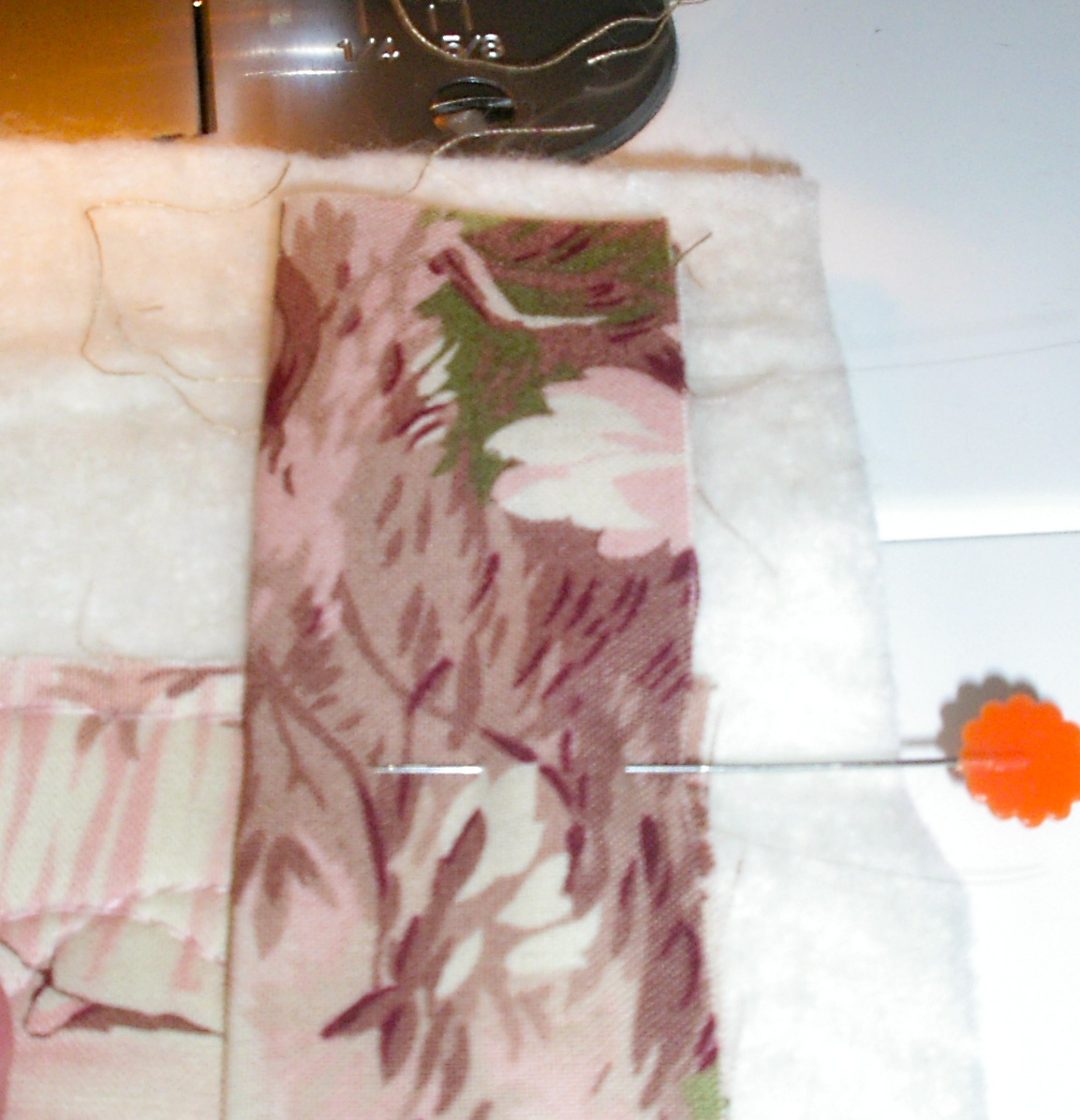 Linda's Quiltmania The fast way to join binding using a mitre