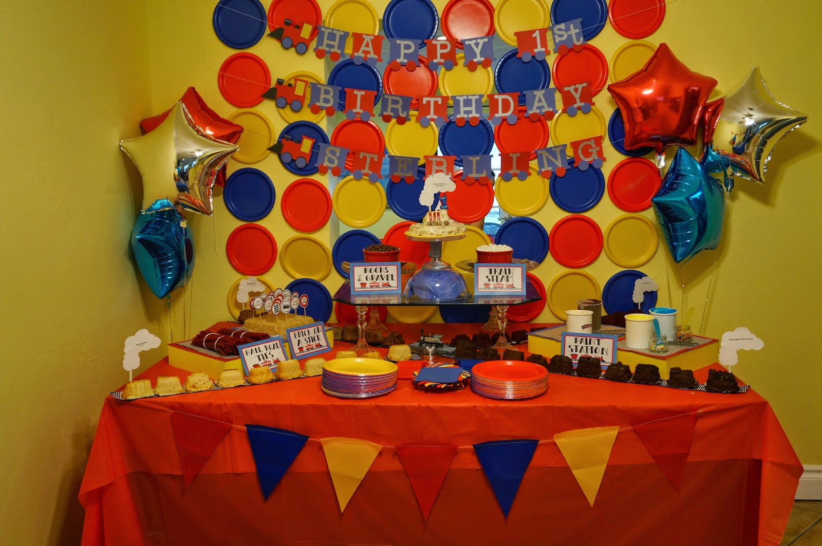 Mutts and Munchkins: Train Birthday Party