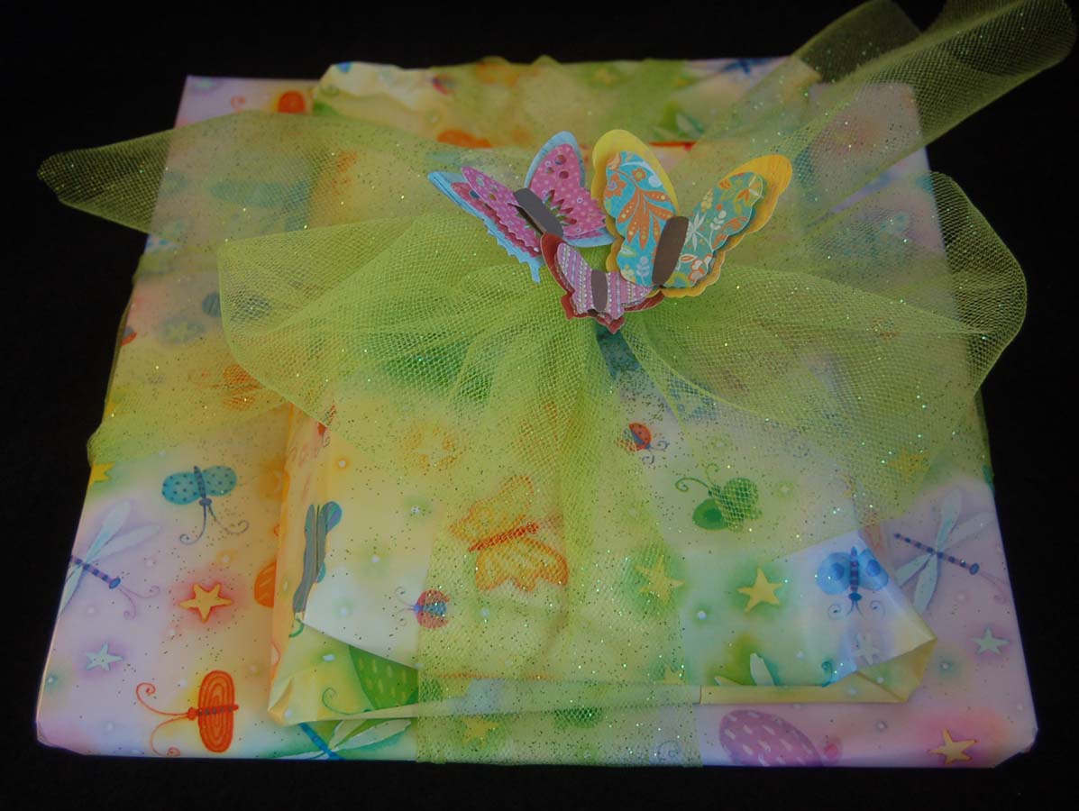 Lynn's Craft Blog Gift Wrapping with Tulle