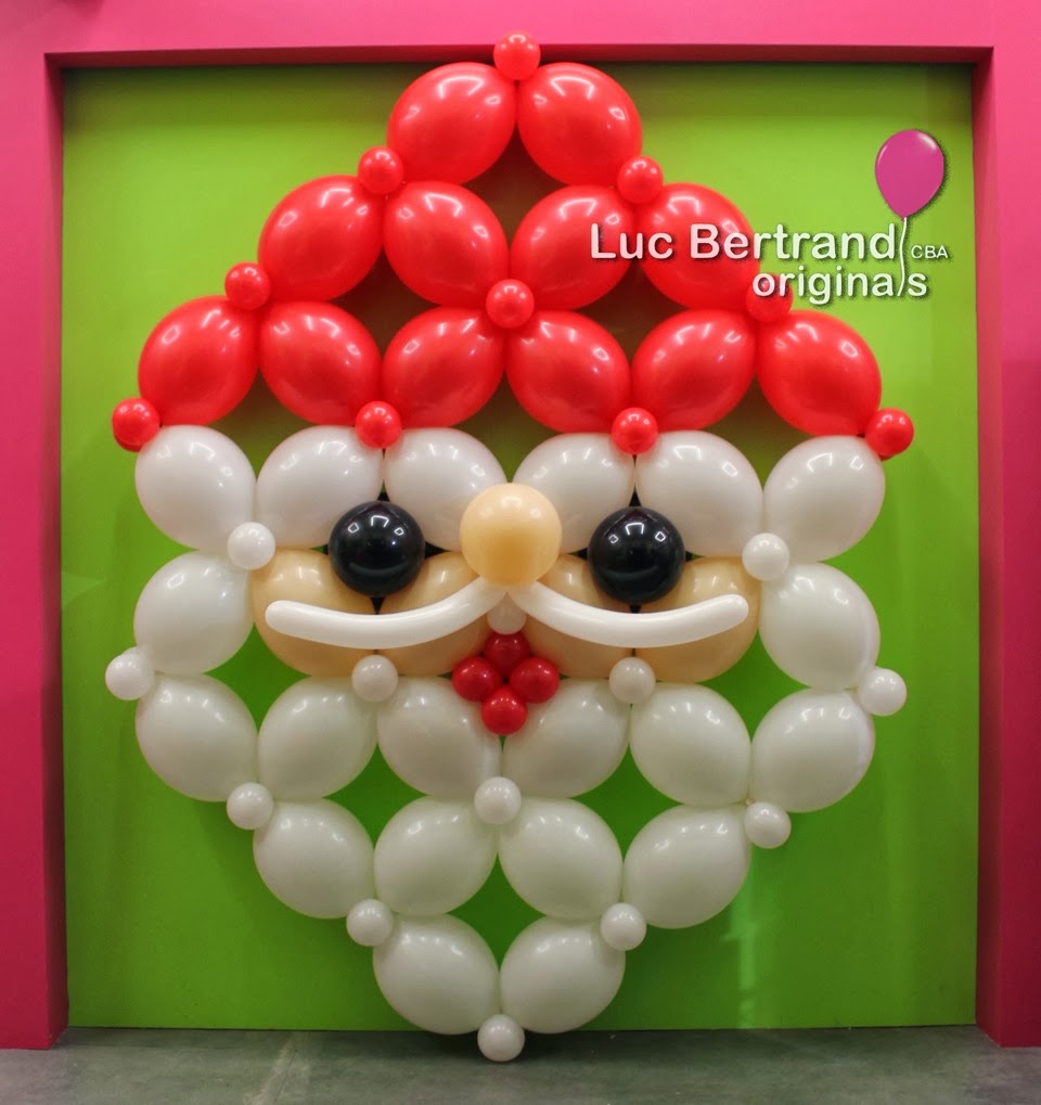 The Very Best Balloon Blog QuickLinks Santa Mural a Christmas gift