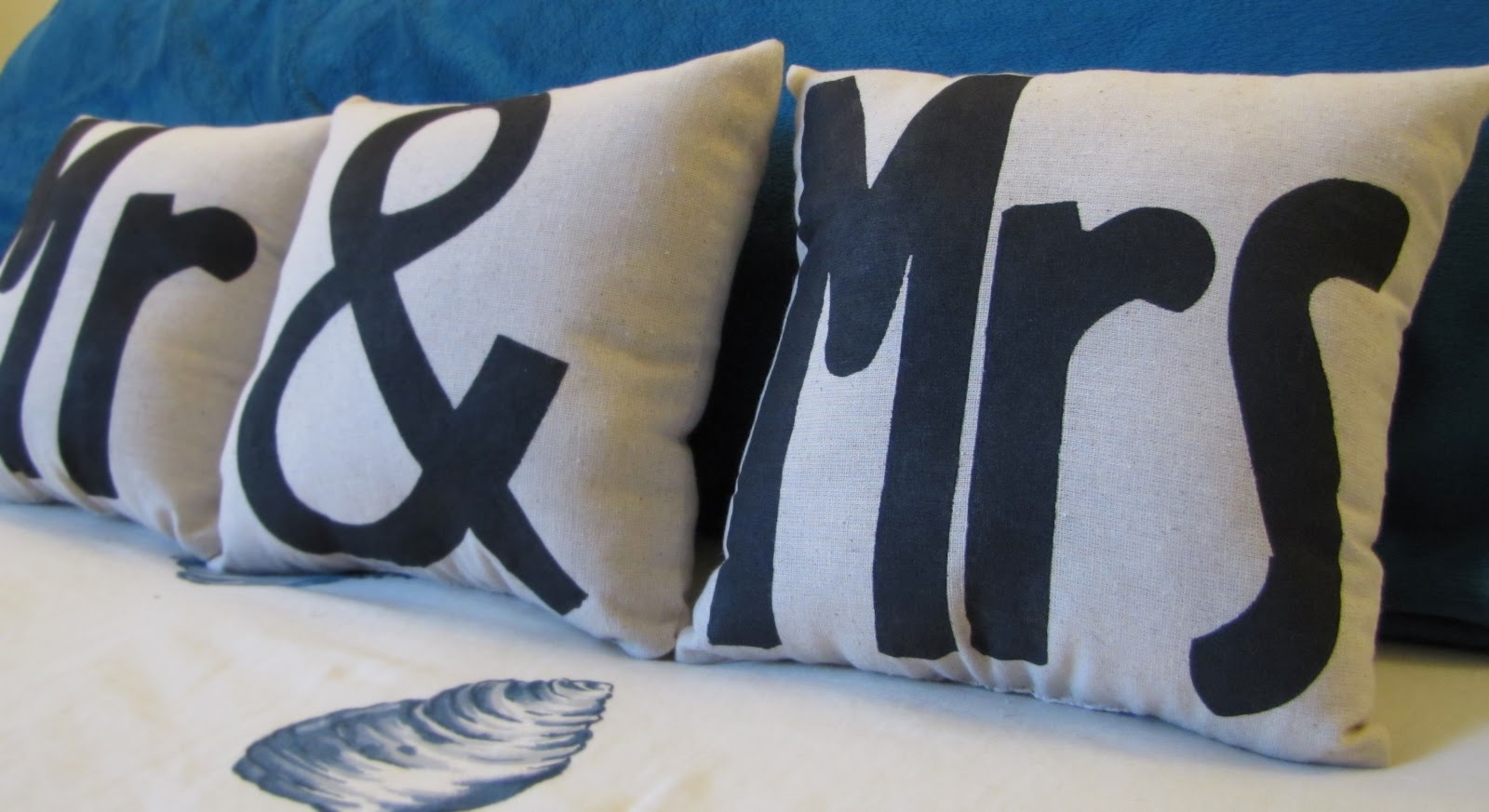 The Country Quail Mr and Mrs Pillows