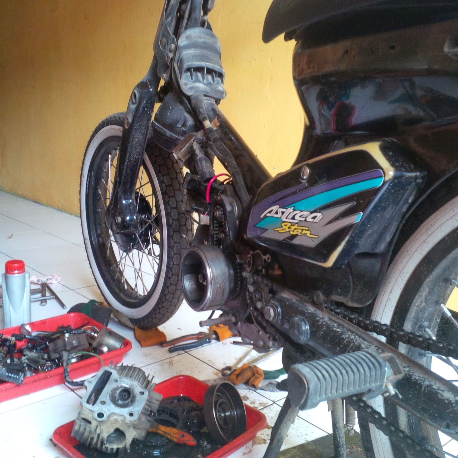 Desember 2014 Bengkel Motor Custom Matic Bandung