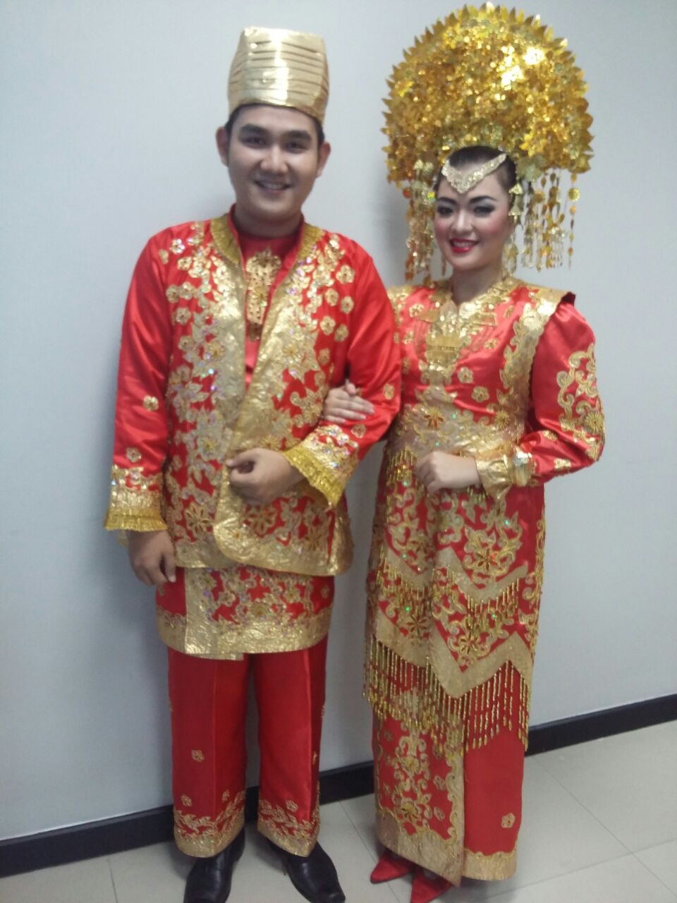 Tata rias pengantin Adat Minang Tata Rias Wajah Pengantin Tata rias pengantin Adat Minang Tata Rias Wajah Pengantin