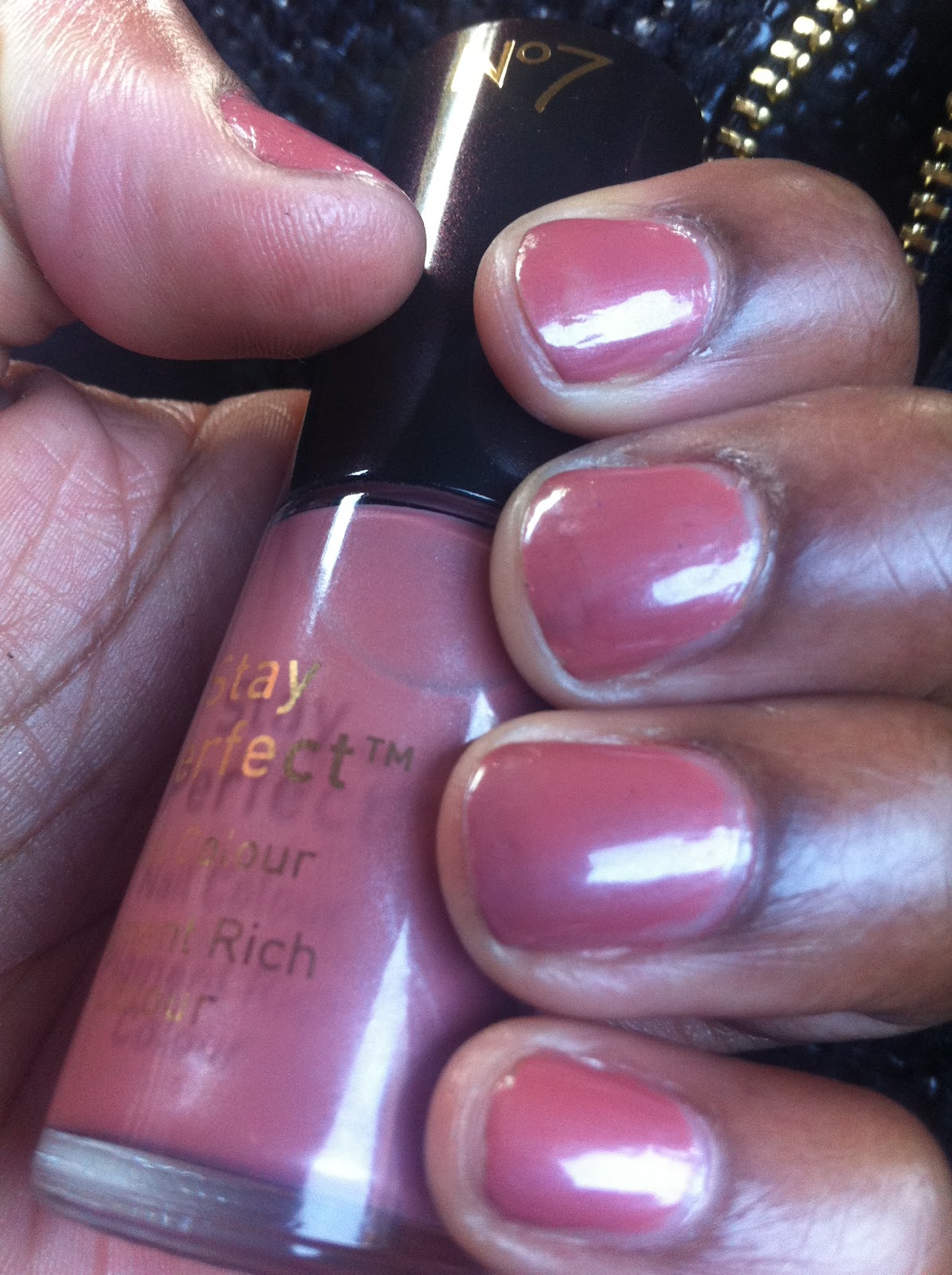 This is overstood No7 Stay Perfect Nail Colour Highland Mist