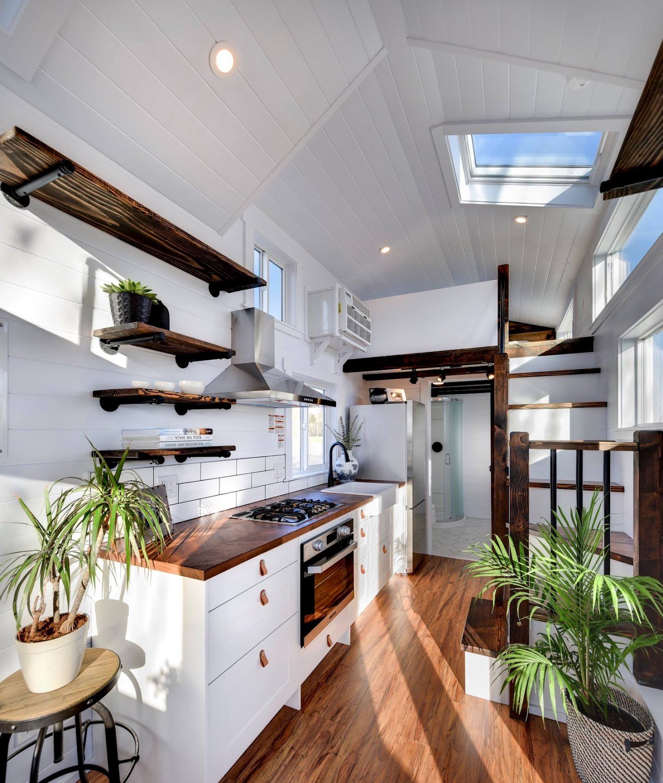The 26' Napa Edition From Mint Tiny House Co [ TINY HOUSE TOWN ]