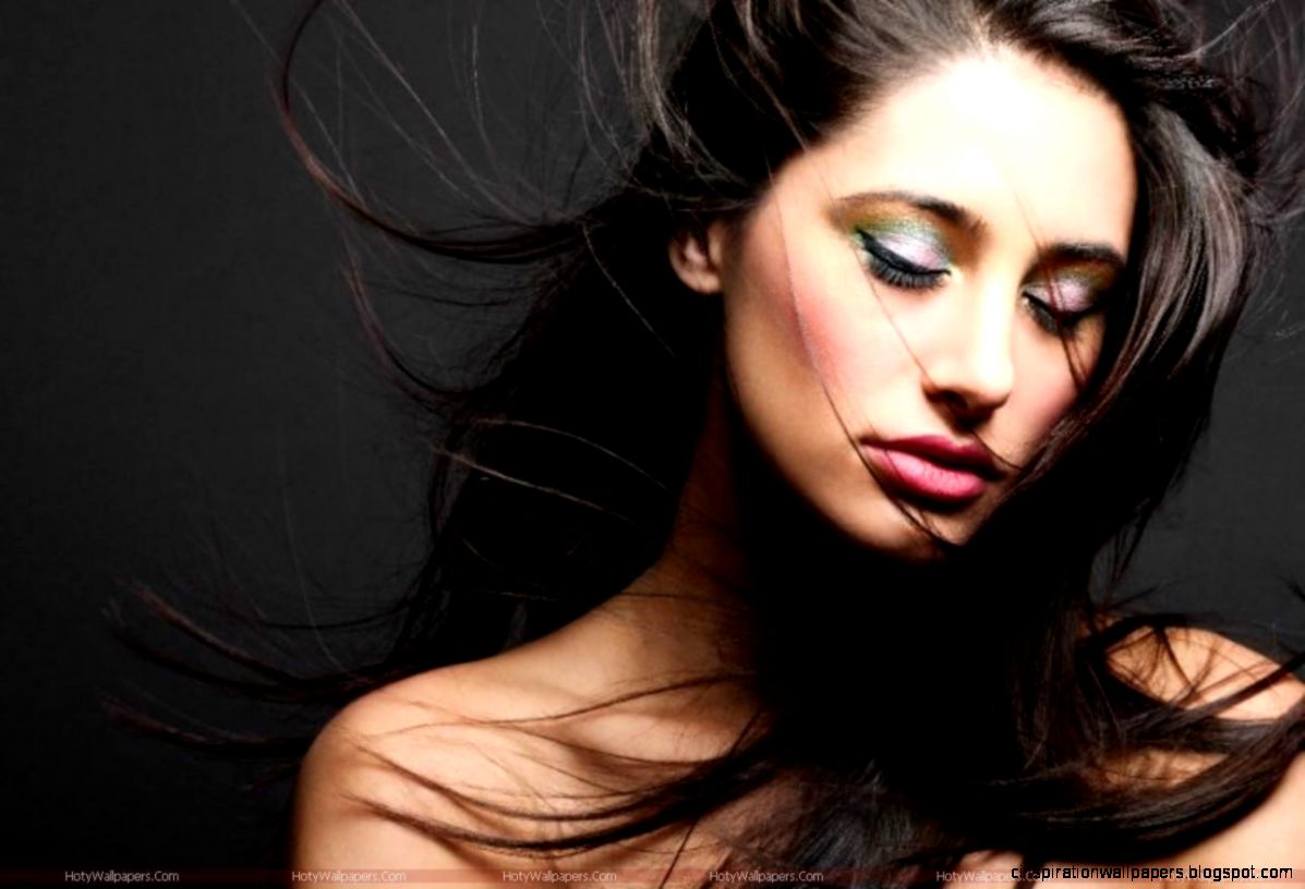 Bollywood Actresses HD Wallpapers