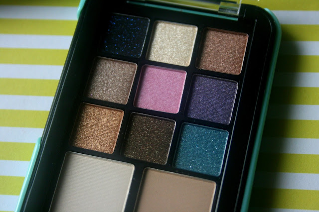 Too Faced Jingle All The Way Pop-Out Makeup Palette Review, Photos & Swatches
