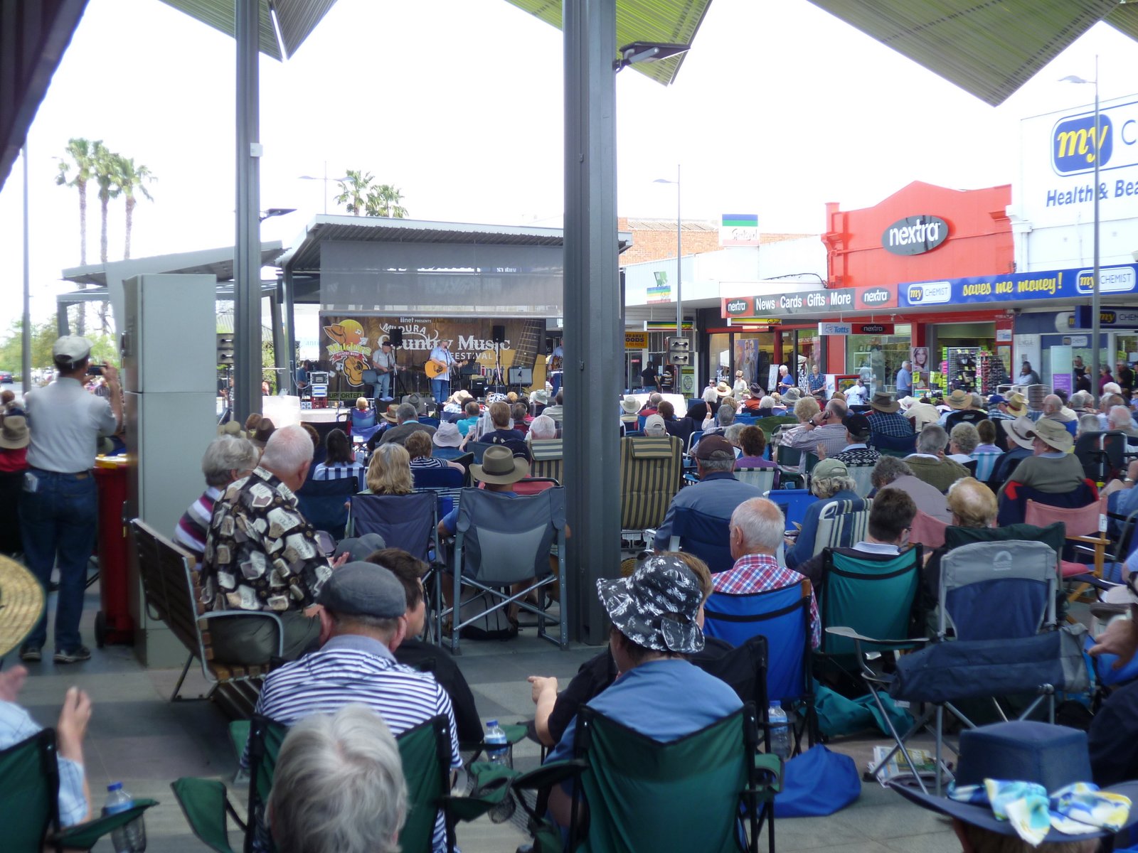 Witchwae on the Move Mildura Country Music festival in the mall
