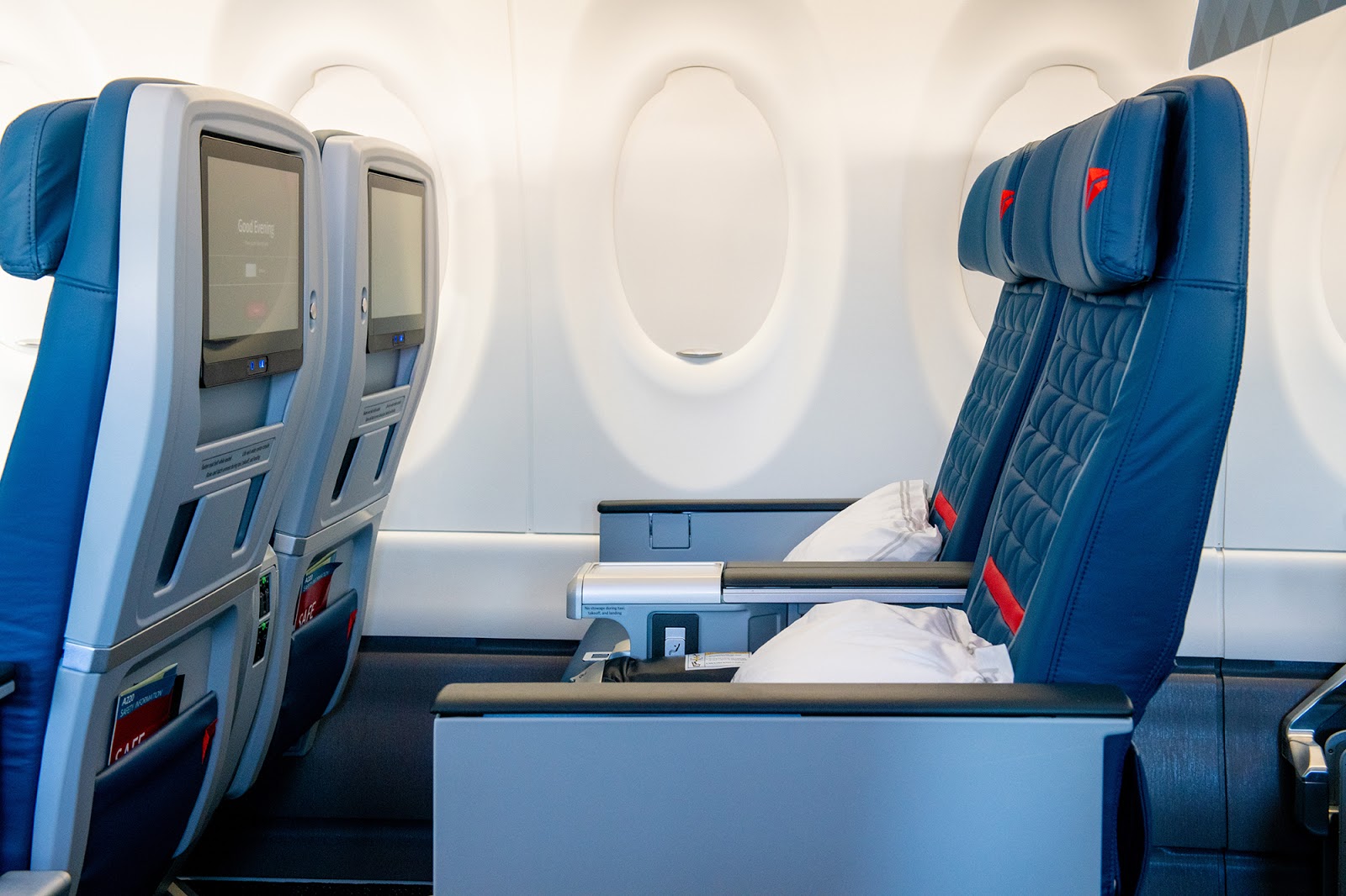 Air101 Delta Air Lines shows off its new A220