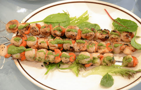 Grilled scallops with basil pesto