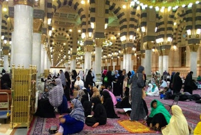 Masjid Nabawi Saat Shalat Ashar Terpantau Ramai