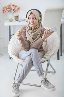  pose model hijab pose model wanita