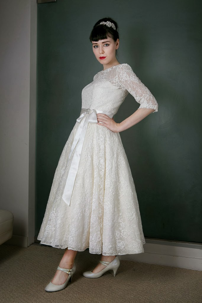 Vintage Inspired Wedding Dress Of The Week In Dreamy Original Vintage Lace How Romantic Is