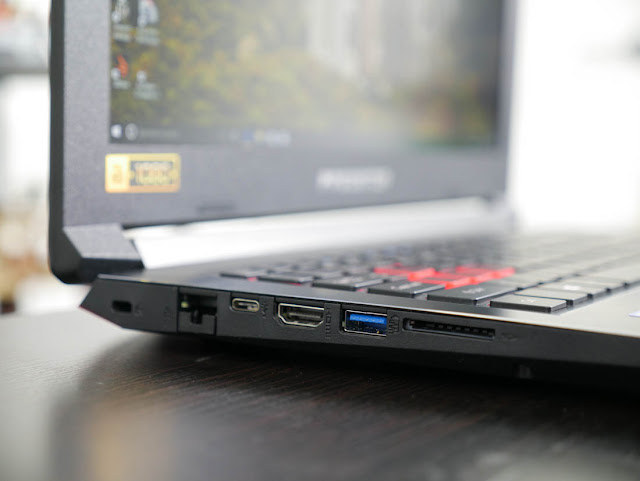 Acer Gaming Laptop for About $1,000 Predator Helios 300 Review GTX 1060