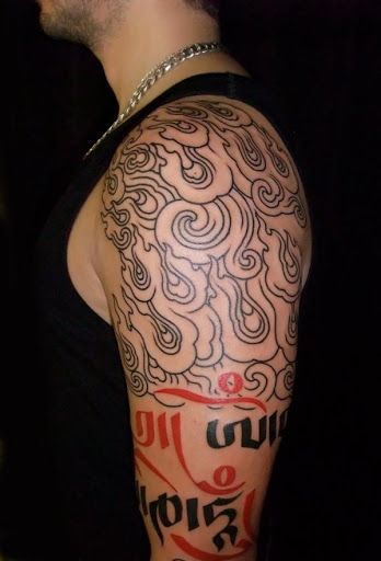 Tribal japonês desenho de tatuagem para homens