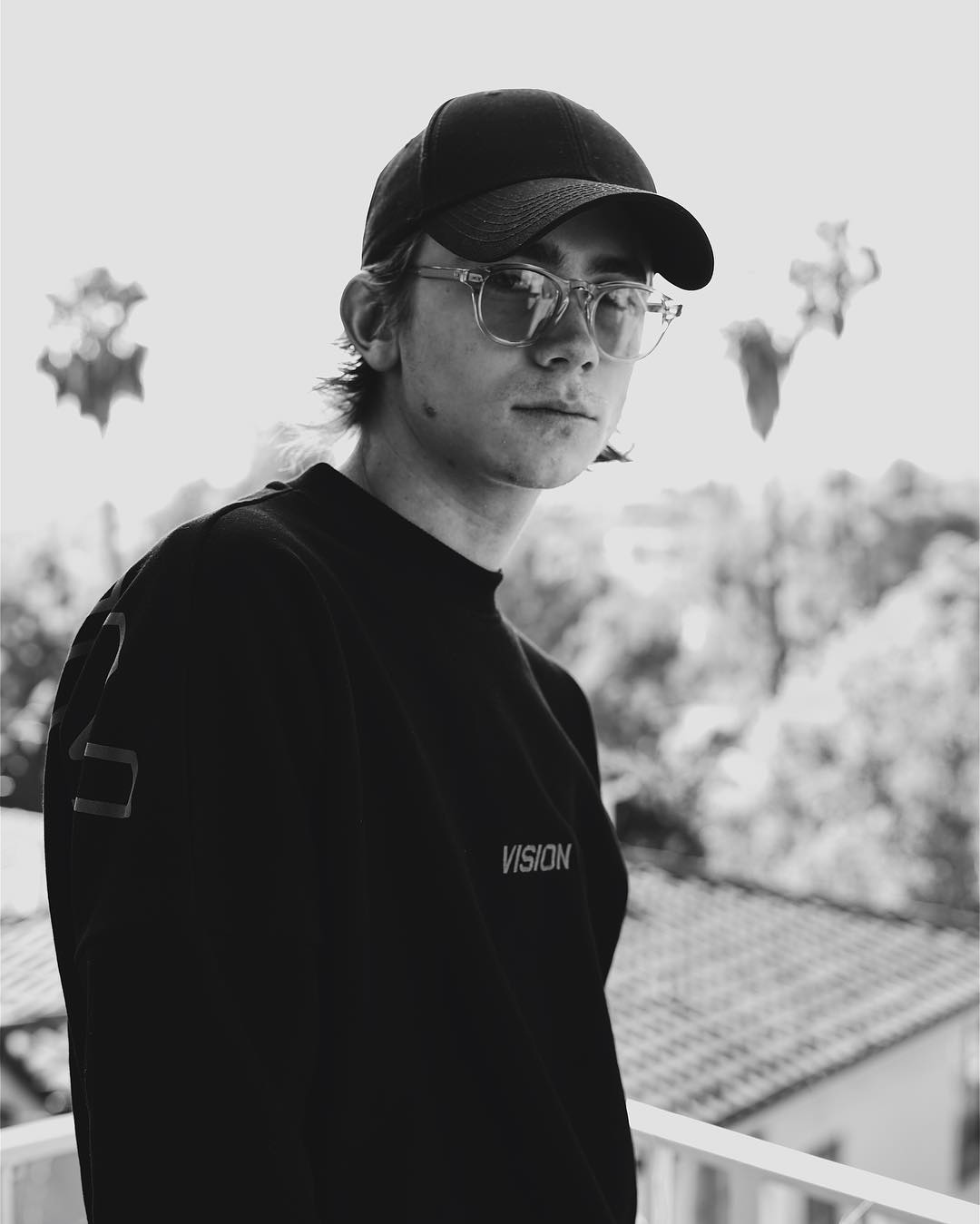 EUROVISION ADDICT: FELIX SANDMAN: "I'm an artist with a bunch of different sides"