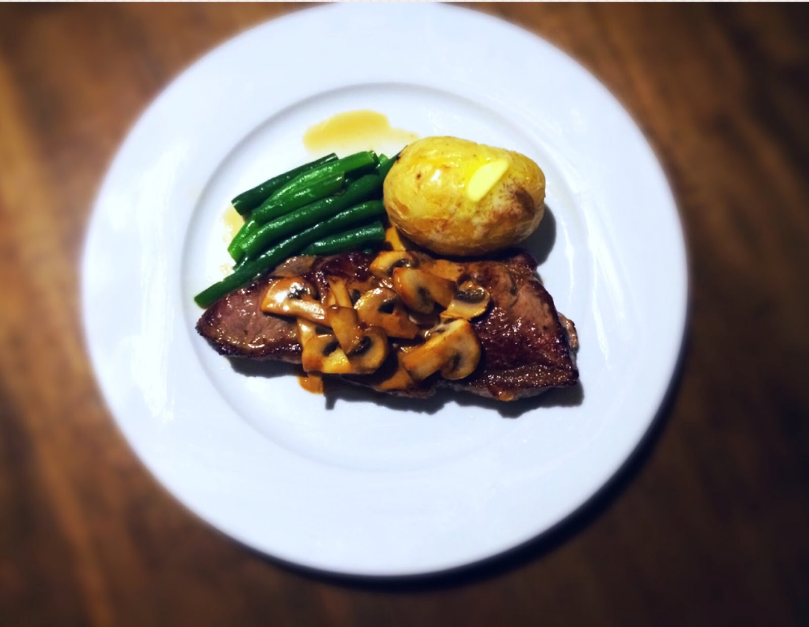 Porterhouse Steak With Creamy Mushroom Sauce, Buttered Green Beans