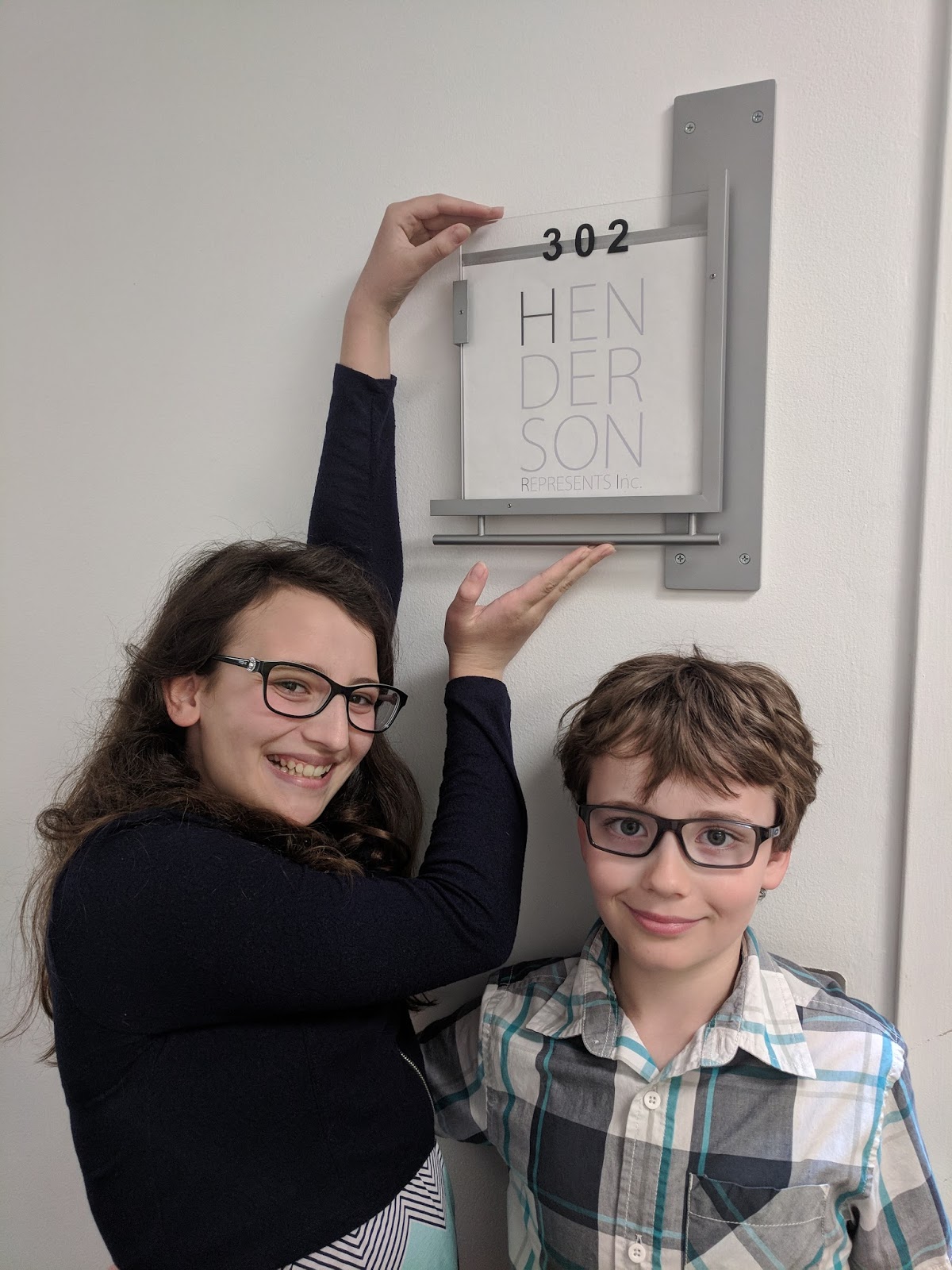 Seattle Artists Agency Siobhán and Liam Gross Sign with HRI Talent Agency!