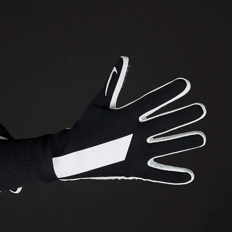 AllNew Nike Hyperwarm Academy Gloves Released 5 Launch Colorways