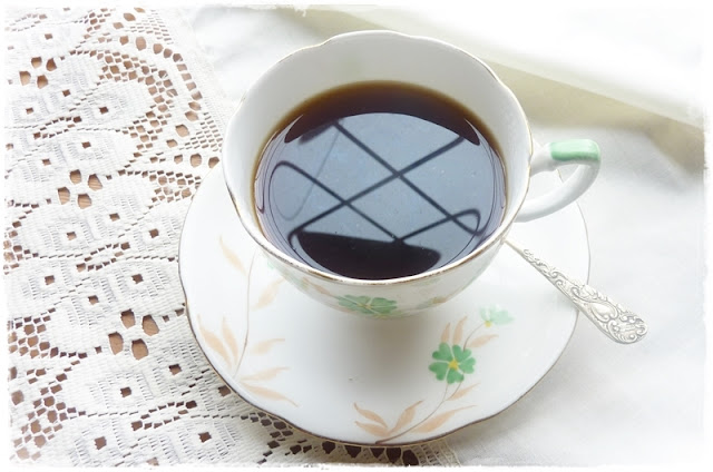real vanilla-extract-in-coffee