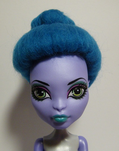 Tarja's Crafts: Needle felted wig for a Monster High doll