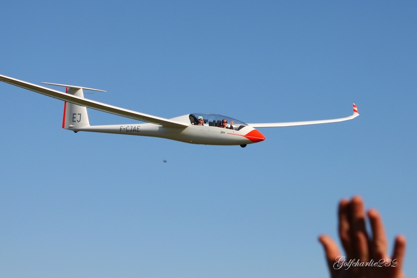 Live from the Flight Deck A month of glider towing