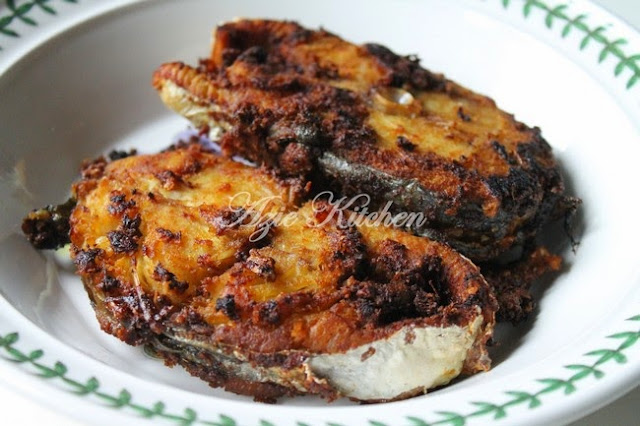 Ikan Tenggiri Goreng Berempah