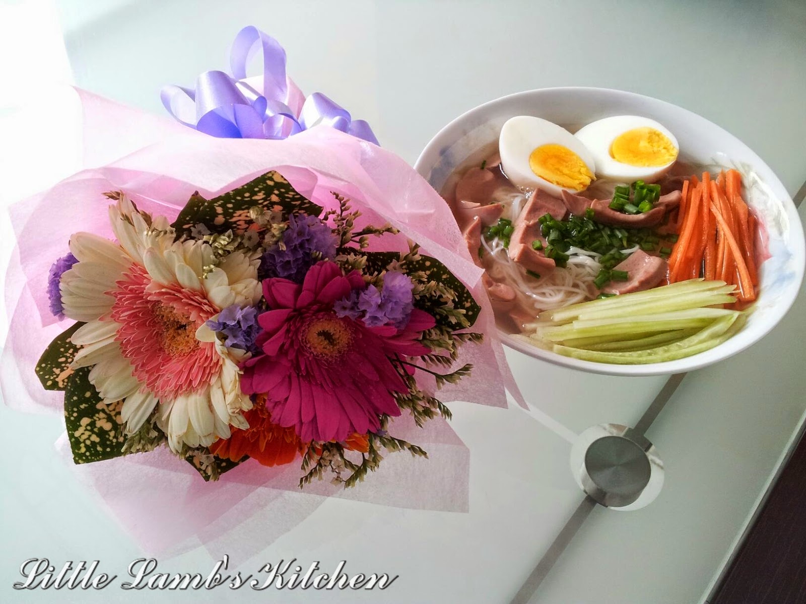Little Lamb's Kitchen . 31 Mar 12 (Sat) Pig Kidney Mee Sua