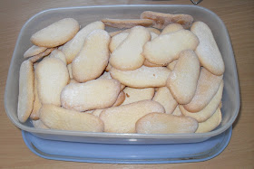 Sanna´s Hexenküche: Eierplätzchen / Biskuitzungen