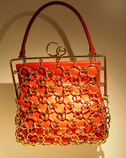 Los cuentos de Nelly: Visitando la exposición de Hermés.