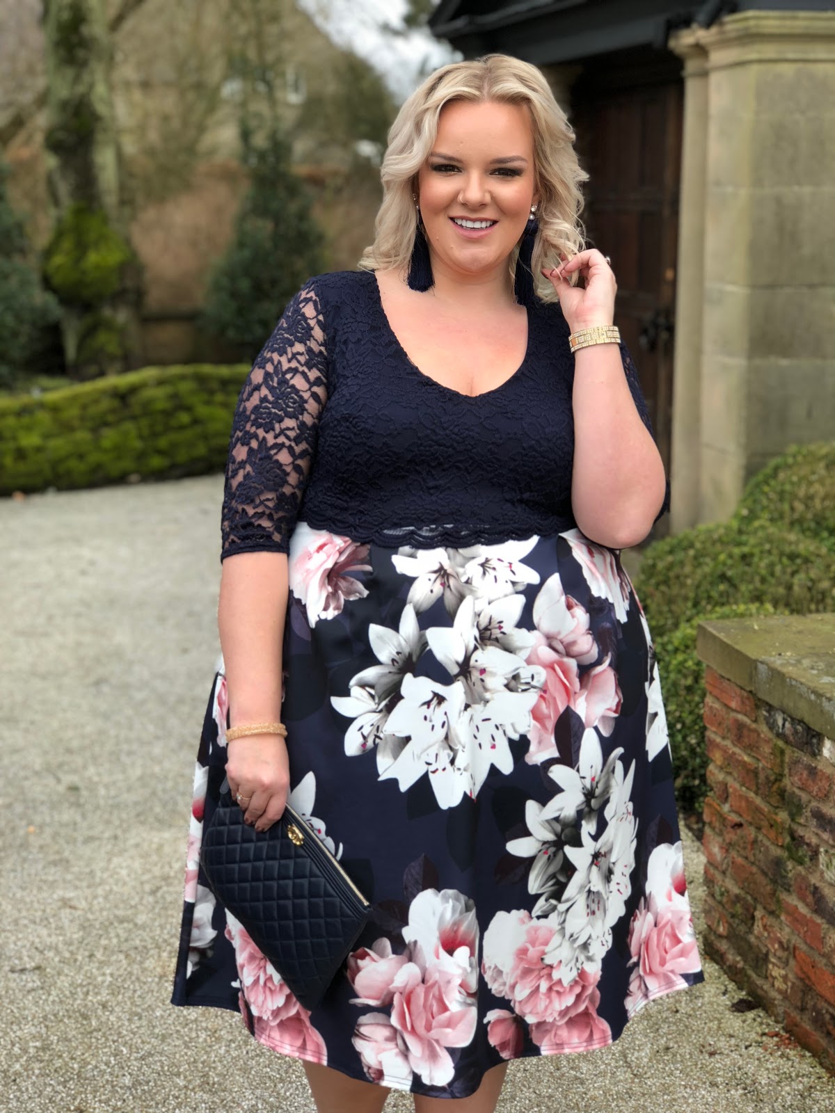 My Top 10 Wedding Planning Tips featuring a wedding guest outfit from Yours Clothing on Plus Size Blogger WhatLauraLoves