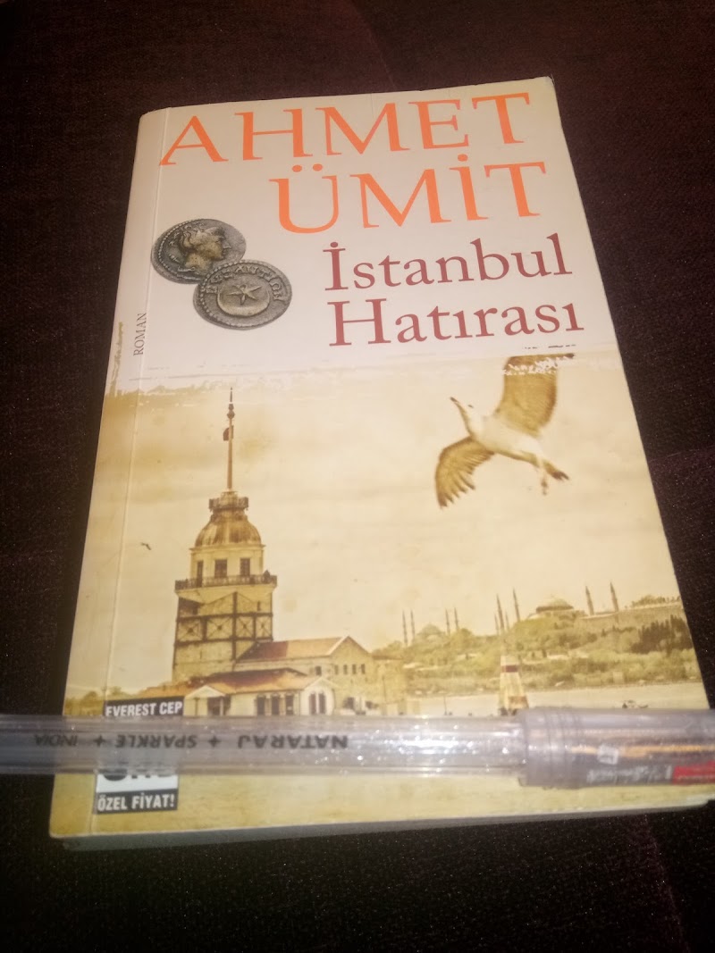 İstanbul Hatırası - Ahmet Ümit - Kitap Yorumu