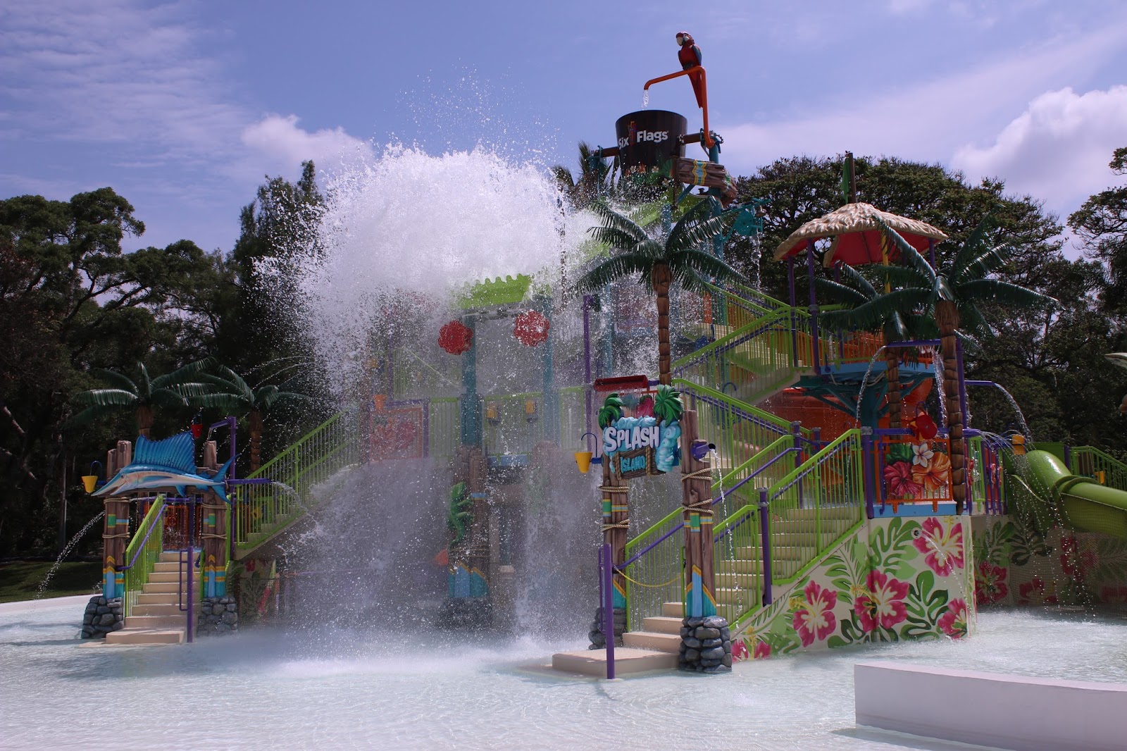 Unileventv ¡SIX FLAGS HURRICANE HARBOR OAXTEPEC HACE SU DEBUT OFICIAL!